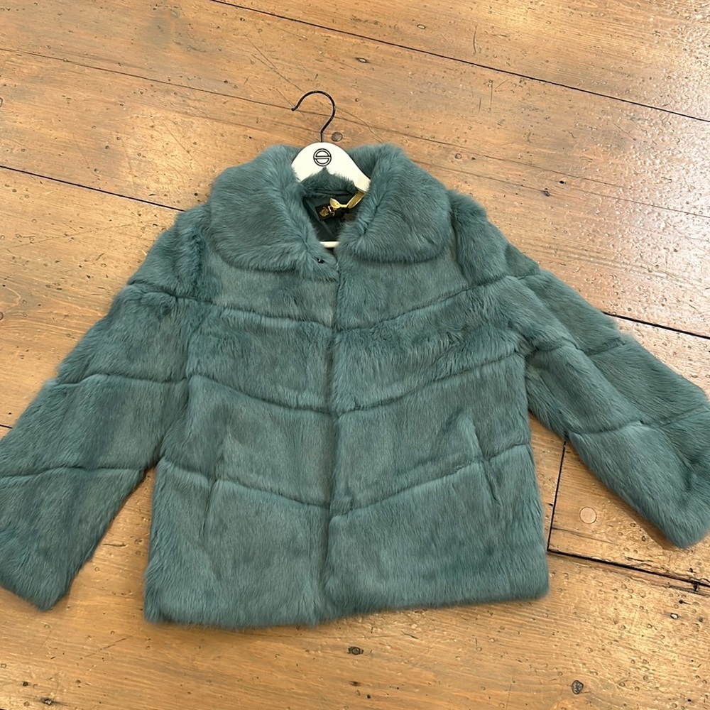 Metric knits fur collection